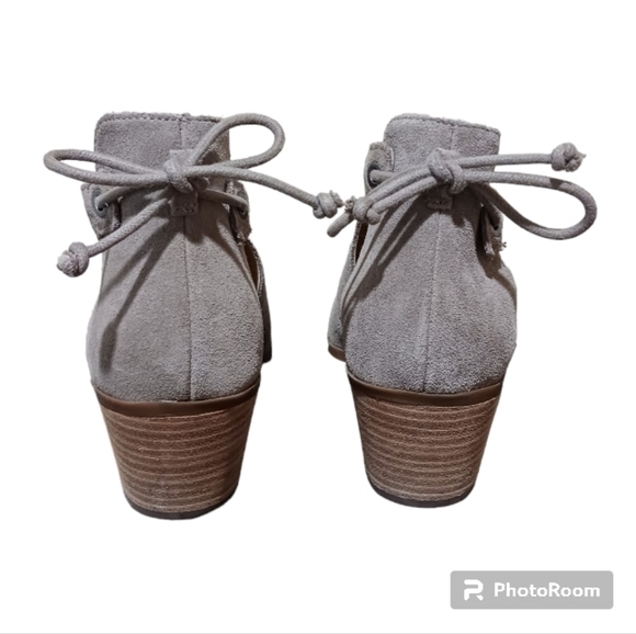 Lucky Brand Bracy Heel Peep Toe Cut Out Sandal - Picture 8 of 11